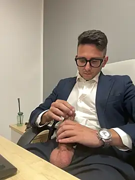 masterboss  online show from 10/28/25, 02:20