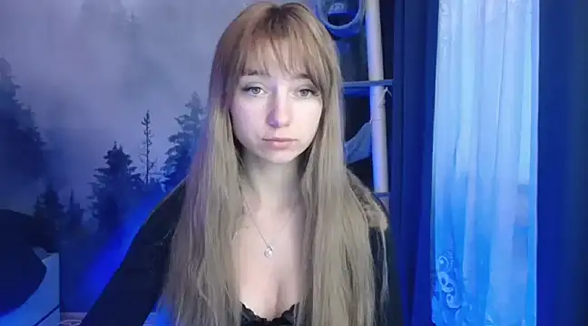 LuciaYoung online show from 12/12/24, 07:19