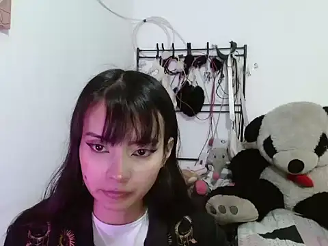 Snapshot of _annie_rosse chatting on 12/02/25, 07:20 annie rosse online show from 12/02/25, 07:20