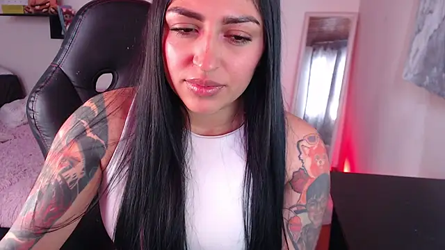 MissDennise online show from 09/20/25, 04:08