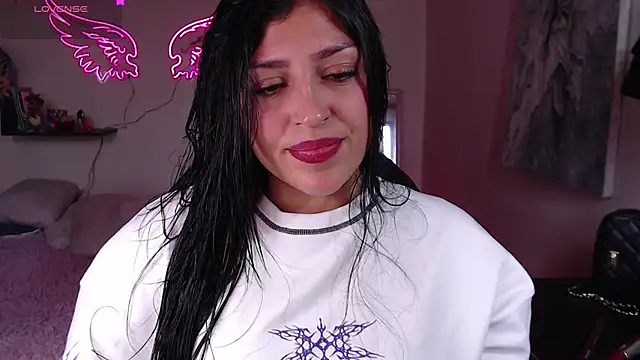 MissDennise online show from 10/18/25, 06:08