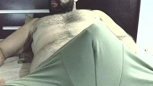 machoathome online show from 12/19/24, 04:02