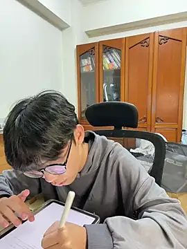 Snapshot of hihi0169 chatting on 12/19/24, 01:18 hihi0169 online show from 12/19/24, 01:18