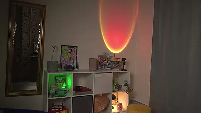 Snapshot of PixieMeow_ chatting on 09/15/25, 11:49 PixieMeow online show from 09/15/25, 11:49