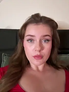 MaribelRiver online show from 12/31/24, 05:07