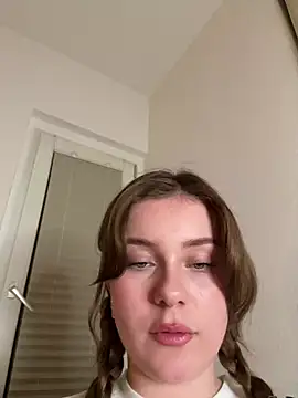 MaribelRiver online show from 01/01/25, 07:21