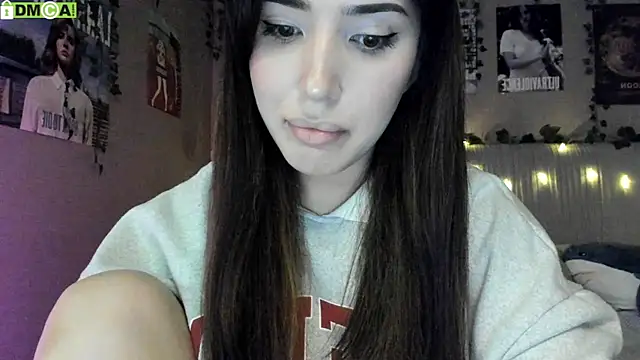 Snapshot of Anisawithlove chatting on 09/27/25, 05:23 Anisawithlove online show from 09/27/25, 05:23