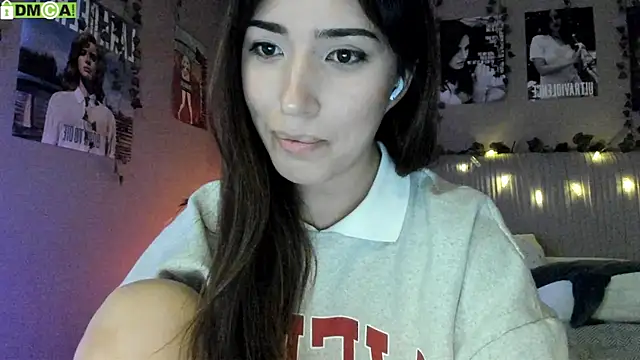 Snapshot of Anisawithlove chatting on 10/10/25, 06:01 Anisawithlove online show from 10/10/25, 06:01