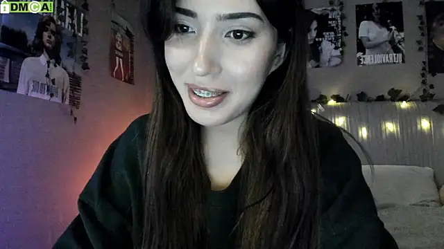 Snapshot of Anisawithlove chatting on 10/11/25, 08:57 Anisawithlove online show from 10/11/25, 08:57