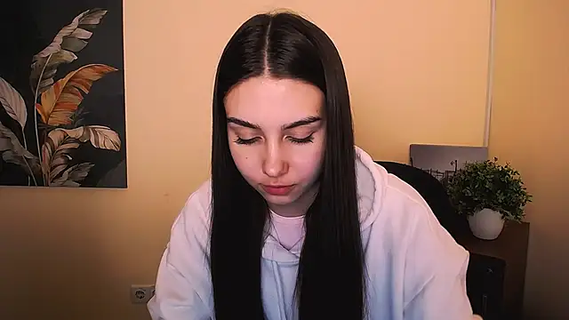 Snapshot of Lili_magic chatting on 09/20/25, 01:12 Lili magic online show from 09/20/25, 01:12