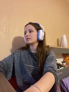 babywaifu online show from 02/09/25, 04:40