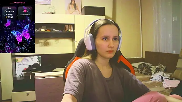 babywaifu online show from 09/27/25, 06:13