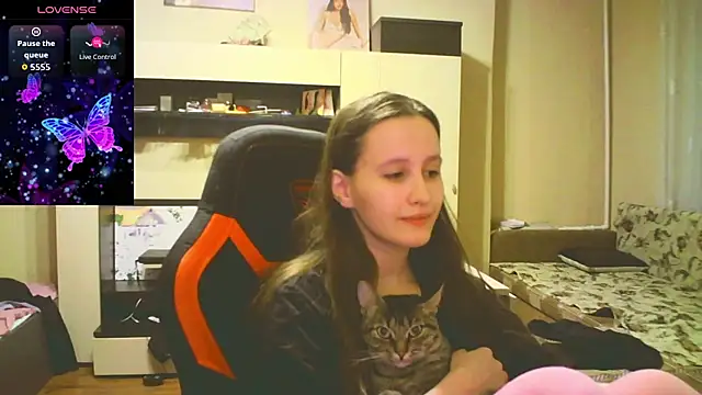 babywaifu online show from 10/02/25, 12:28