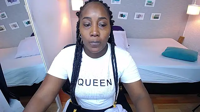 Snapshot of kiara_evanss chatting on 12/13/24, 08:26 kiara evanss online show from 12/13/24, 08:26