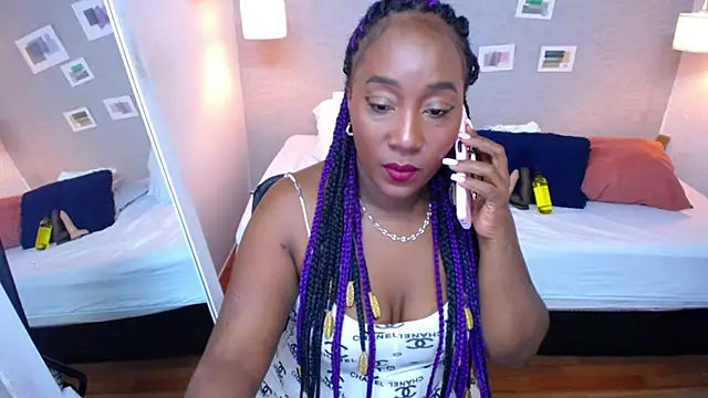 Snapshot of kiara_evanss chatting on 01/15/25, 05:05 kiara evanss online show from 01/15/25, 05:05