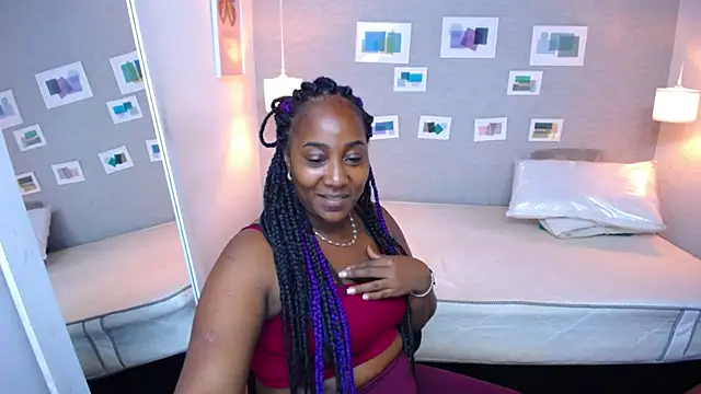 Snapshot of kiara_evanss chatting on 02/06/25, 08:13 kiara evanss online show from 02/06/25, 08:13