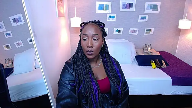 Snapshot of kiara_evanss chatting on 03/06/25, 08:37 kiara evanss online show from 03/06/25, 08:37