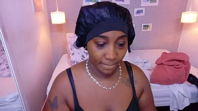 kiara evanss online show from 05/07/26, 12:16