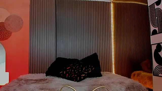 Snapshot of HalaanaTendeer chatting on 11/29/25, 12:08 HalaanaTendeer online show from 11/29/25, 12:08