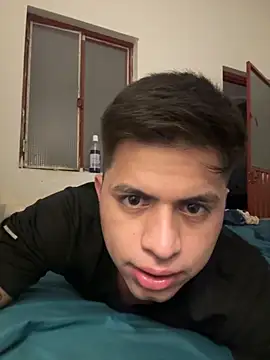 Snapshot of Niicky1_ chatting on 12/02/25, 04:40 Niicky1 online show from 12/02/25, 04:40