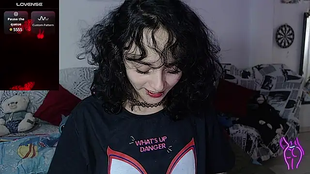 kitty22  online show from 02/11/25, 03:18