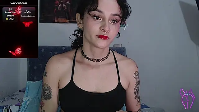 kitty22  online show from 03/05/25, 03:51