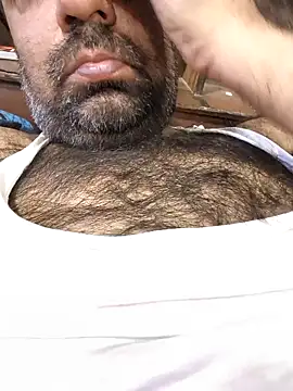 Snapshot of lund_lol chatting on 10/19/25, 09:32 lund lol online show from 10/19/25, 09:32