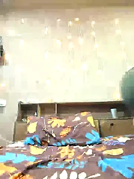 Snapshot of lund_lol chatting on 10/30/25, 05:09 lund lol online show from 10/30/25, 05:09