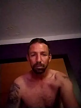 Treemandude online show from 11/28/25, 10:07