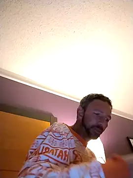 Treemandude online show from 11/30/25, 04:11