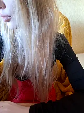 Elza kom online show from 09/20/25, 03:29