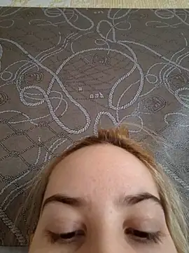 Elza kom online show from 09/30/25, 01:54