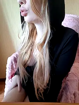 Elza kom online show from 10/11/25, 02:55