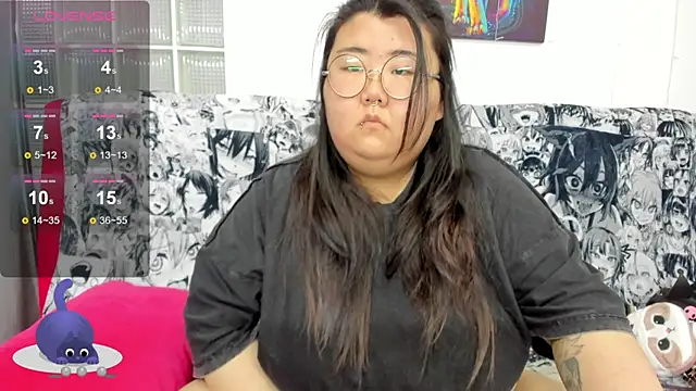 Nadine asian online show from 10/24/25, 08:22