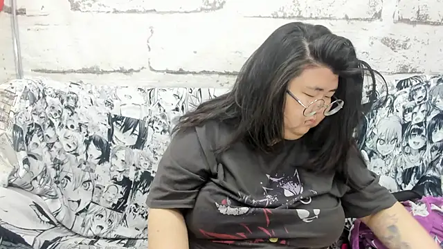 Nadine asian online show from 11/07/25, 08:36