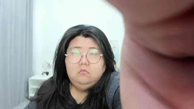 Nadine asian online show from 05/20/26, 02:51