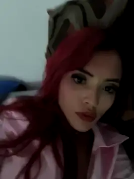 Snapshot of lady_scarlettt chatting on 12/29/24, 02:52 lady scarlettt online show from 12/29/24, 02:52