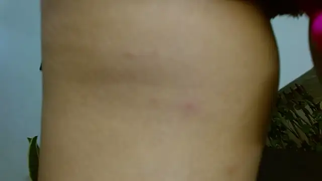 Snapshot of lady_scarlettt chatting on 02/25/25, 03:49 lady scarlettt online show from 02/25/25, 03:49