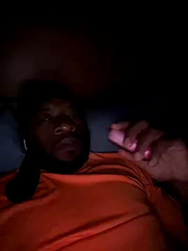 Snapshot of Cookieemonster chatting on 10/08/25, 04:43 Cookieemonster online show from 10/08/25, 04:43