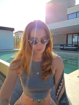 Laurahorney xo online show from 01/28/25, 12:43