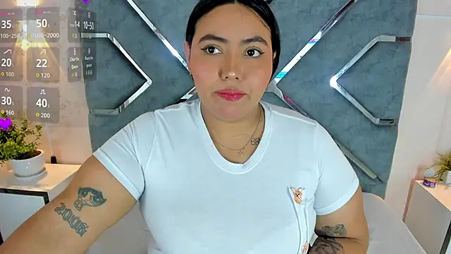 LucciaPorter online show from 07/02/26, 04:02