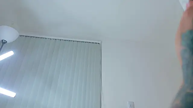 Snapshot of Sofhia_cruz chatting on 01/19/25, 05:26 Sofhia cruz online show from 01/19/25, 05:26