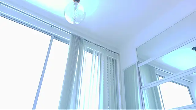 Snapshot of Sofhia_cruz chatting on 01/28/25, 05:03 Sofhia cruz online show from 01/28/25, 05:03