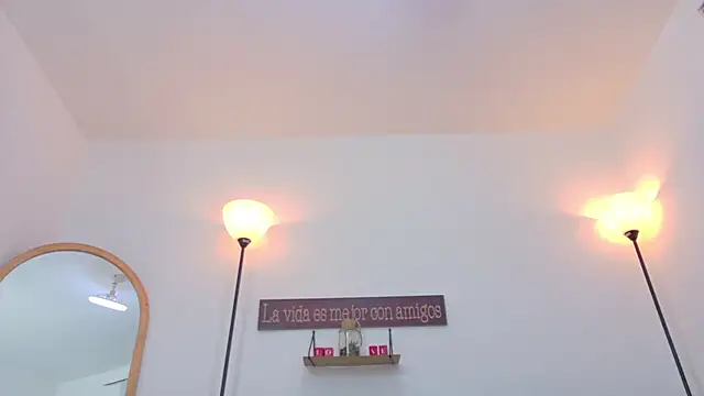 Snapshot of Sofhia_cruz chatting on 03/01/25, 12:39 Sofhia cruz online show from 03/01/25, 12:39