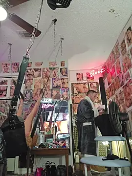 luvs2cumm69 online show from 06/17/26, 02:03