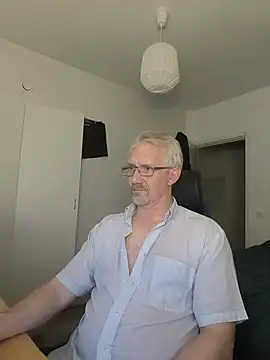 tom-swede online show from 06/06/26, 11:09