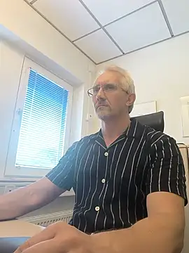 tom-swede online show from 08/04/26, 02:30