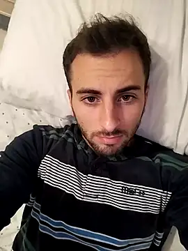 Snapshot of Fuckwithme_69 chatting on 11/18/25, 10:36 Fuckwithme 69 online show from 11/18/25, 10:36