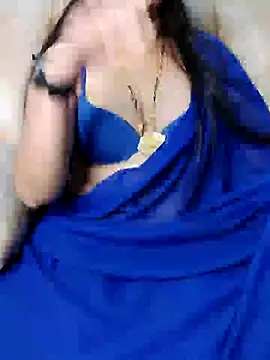 Snapshot of Traditional_Housewife_ chatting on 02/07/25, 03:30 Traditional Housewife online show from 02/07/25, 03:30