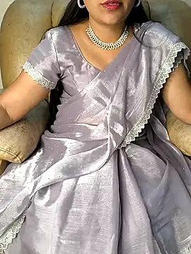 Snapshot of Traditional_Housewife_ chatting on 02/13/25, 05:33 Traditional Housewife online show from 02/13/25, 05:33